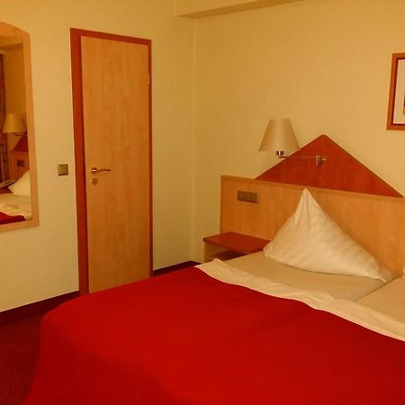 Abant Hotel Frankfurt Обертсхаузен Экстерьер фото
